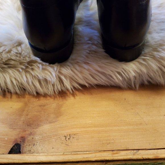 Authentic FRYE Melissa Button Inside Zip Book EUC Size 6.5 - Picture 10 of 12